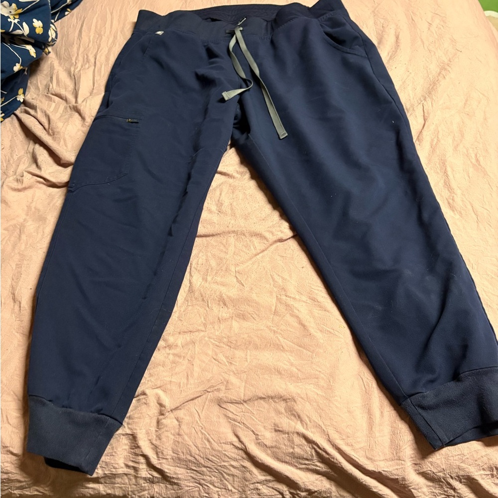EUC Figs jogger scrub pants